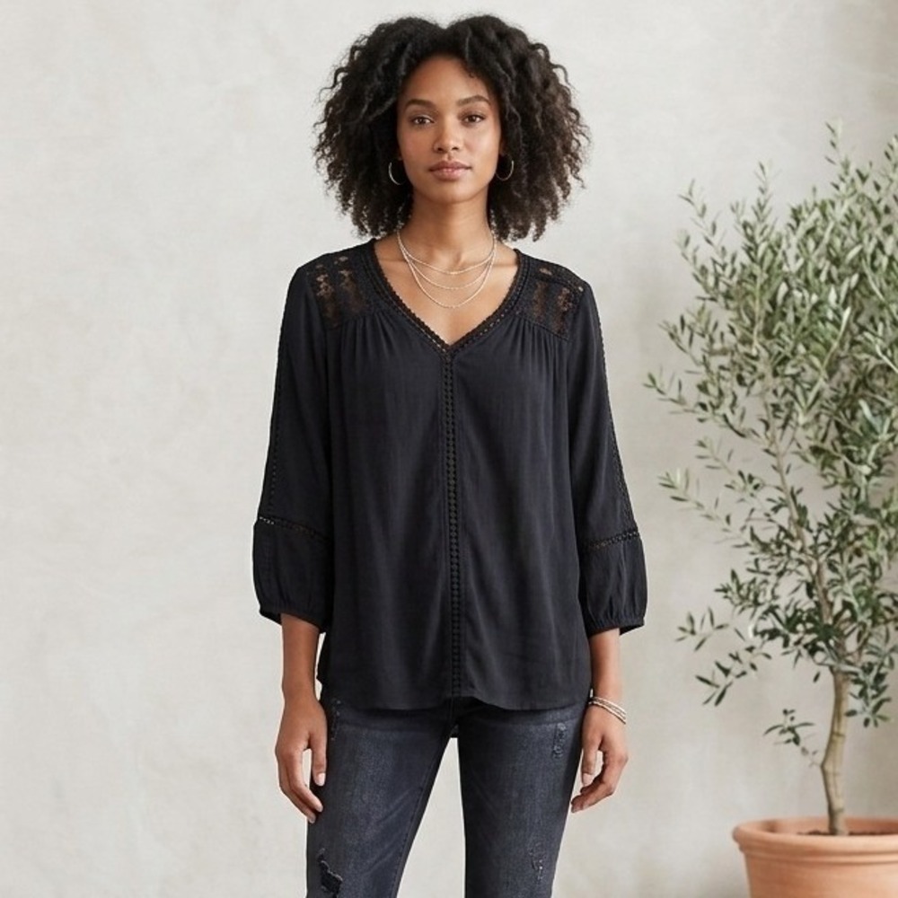 John Paul Richard Raelinn Crochet‎ Top Women's M Black Goth Sheer 3/4 Sleeve NWT